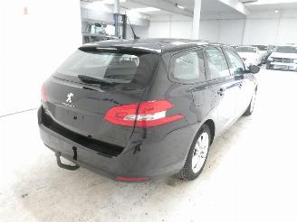Peugeot 308 1.5D II SW ACTIVE picture 12