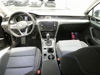 Volkswagen Passat GTE picture 13