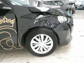 Peugeot 208 II LIKE picture 11