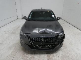 Peugeot 208 ALLURE PURE TECH 1.2 picture 2