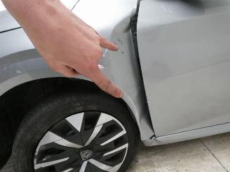 Peugeot 208 II ACTIVE picture 5