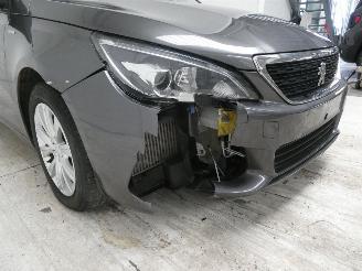 Peugeot 308 1.5D II STYLE picture 11