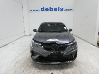 damaged passenger cars Renault Arkana  2025/2