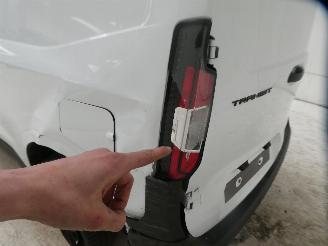 Ford Transit COURIER picture 8