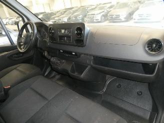 Mercedes Sprinter 2.0D picture 15