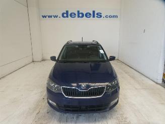 krockskadad bil auto Skoda Fabia AMBITION 2017/1
