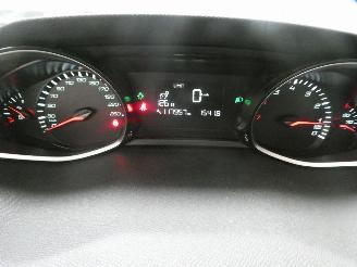 Peugeot 308 II SW STYLE picture 11