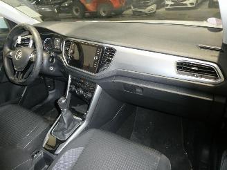 Volkswagen T-Roc ACTIVE picture 17