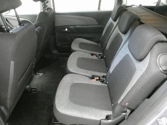 Citroën C4-picasso 1.2 picture 23