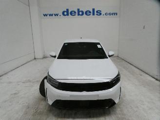 Vaurioauto  passenger cars Opel Corsa  2024/4