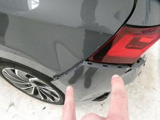 Volkswagen Golf LIFE picture 5