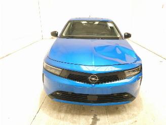 Opel Astra 1.6 EDITION picture 2