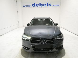 krockskadad bil auto Audi A3 1.2 ATTRACTION 2016/4