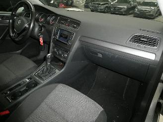 Volkswagen Golf 1.6D VARIANT TRENDLI picture 12