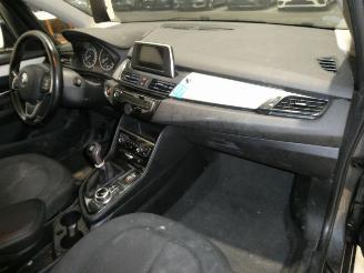 BMW 2-serie 1.5D 216D picture 17