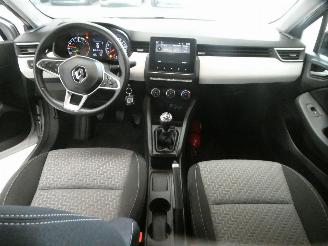 Renault Clio  picture 14