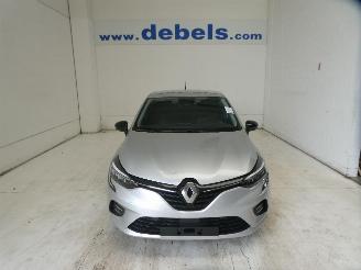 krockskadad bil auto Renault Clio  2023/4