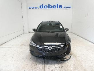 skadebil auto Opel Astra 1.6D EDITION 2018/4