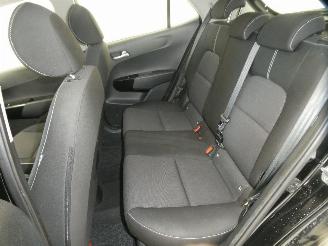 Kia Picanto  picture 23