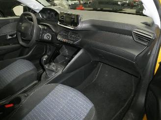 Peugeot 208 LIKE picture 11