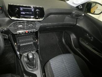 Peugeot 208 LIKE picture 12