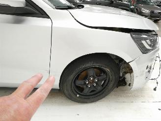 Ford Focus 1.0 HYBRIDE TREND picture 11