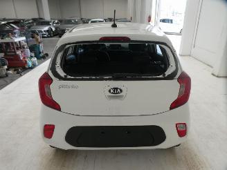 Kia Picanto  picture 8