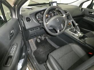 Peugeot 3008 1.2 picture 13