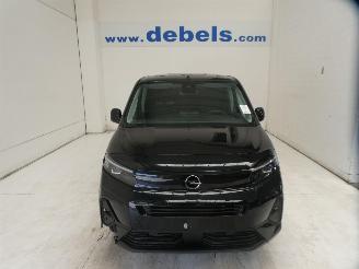 krockskadad bil bedrijf Opel Combo 1.5D E CARGO 2025/5