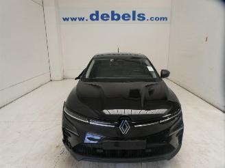 krockskadad bil auto Renault Mégane E-TECH EVOLUT 2024/3