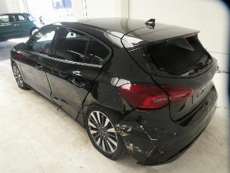 Ford Focus TITANIUM X picture 9