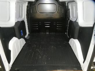 Ford Transit COURIER picture 13