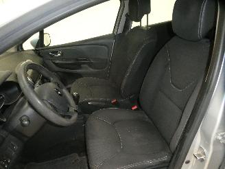 Renault Clio IV GRANDTOUR EX picture 16