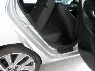 Hyundai I-30 FASTBACK picture 10