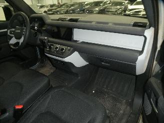 Landrover Defender 3.0 picture 17