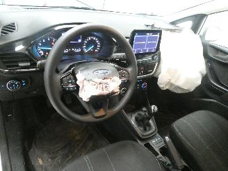 Ford Fiesta TREND picture 8