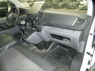 Toyota Proace 1.5D picture 16