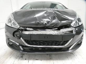 Peugeot 208 ALLURE picture 4