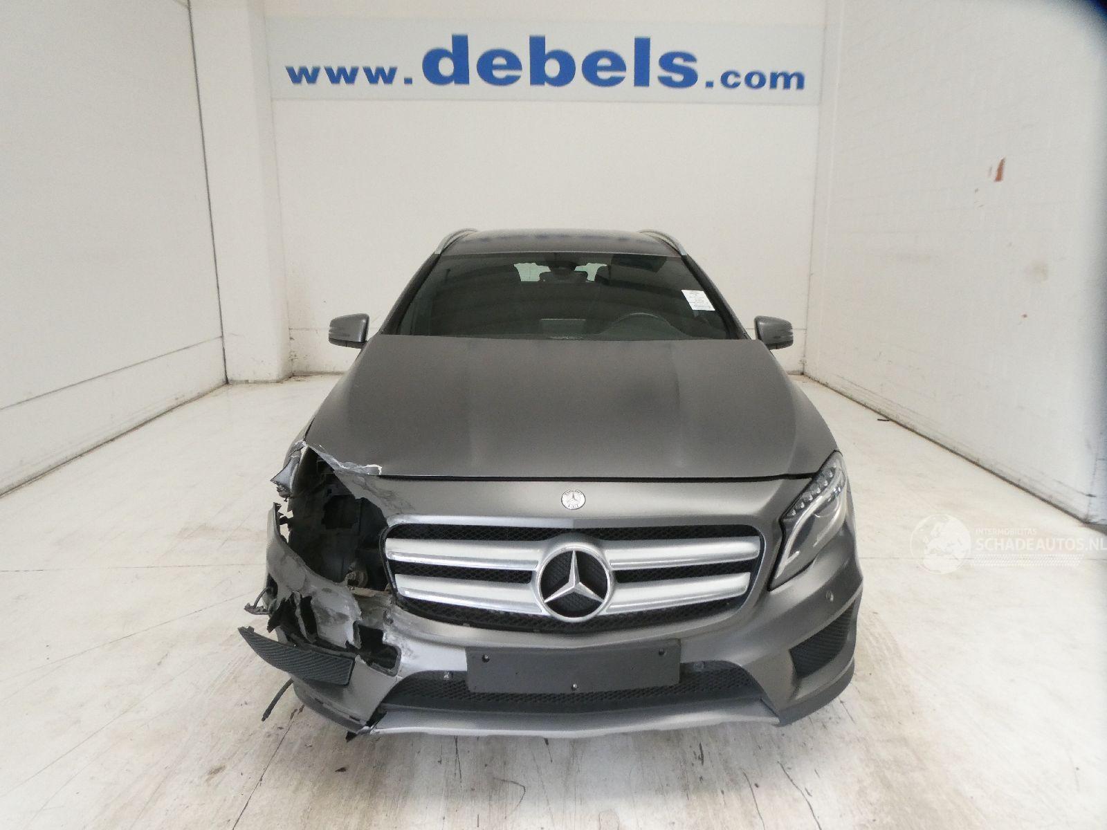 Mercedes GLA 