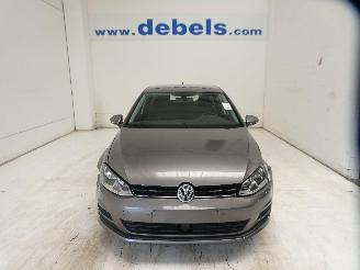 Damaged car Volkswagen Golf TRENDLINE 2016/3