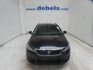 Damaged car Peugeot 308 II SW STYLE 2020/6