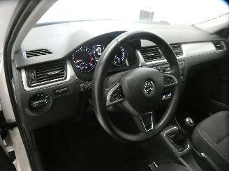 Skoda Rapid AMBITION picture 12