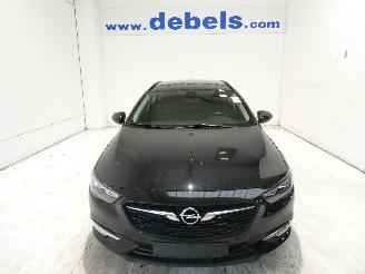 Voiture accidenté Opel Insignia 1.6D EDITION 2017/9