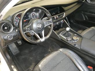 Alfa Romeo Giulia 2.2D SUPER picture 8