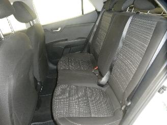 Kia Stonic  picture 18