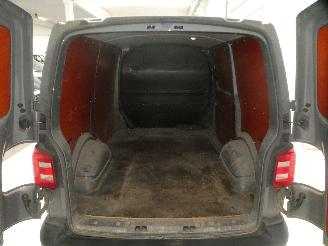 Volkswagen Transporter 2.0D T6 4X4 picture 15