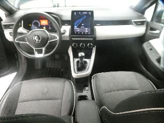 Renault Clio V TECHNO picture 13