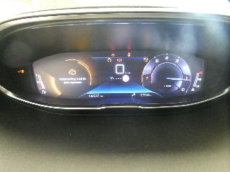Peugeot 5008 II ALLURE picture 12
