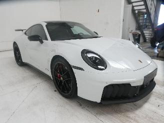 Porsche 911 CARRERA GTS picture 17
