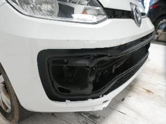 Volkswagen Up! BEATS picture 12